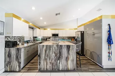 5431 SW 109th Ave, Davie, FL 33328 - Photo 13