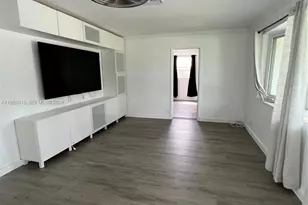 5730 SW 55th St, Davie, FL 33314 - Photo 5