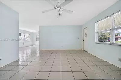 340 SE 4th St, Deerfield Beach, FL 33441 - Photo 33
