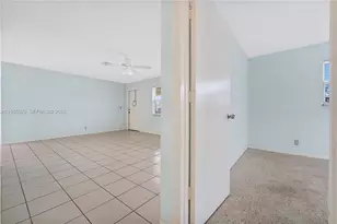 340 SE 4th St, Deerfield Beach, FL 33441 - Photo 25
