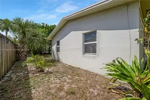340 SE 4th St, Deerfield Beach, FL 33441 - Photo 39