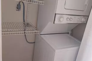 8290 Lake Dr, Doral, FL 33166 - Photo 11