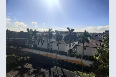 8290 Lake Dr #509, Doral, FL 33166 - Photo 15