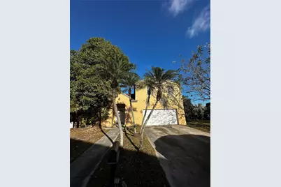 27347 SW 117th Pl, Homestead, FL 33032 - Photo 1