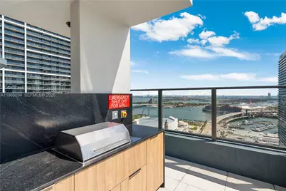 121 NE 5th St #2706, Miami, FL 33132 - Photo 27