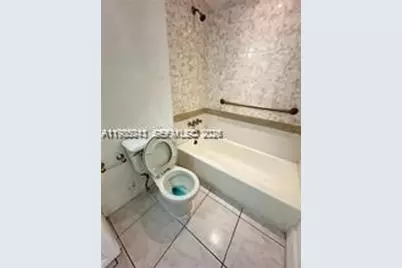 16950 W Dixie Hwy A128 Hwy #A128, North Miami Beach, FL 33160 - Photo 7