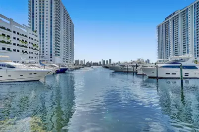 17301 Biscayne Blvd #1207, North Miami Beach, FL 33160 - Photo 21