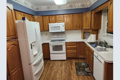 690 NW 19th St, Homestead, FL 33030 - Photo 1