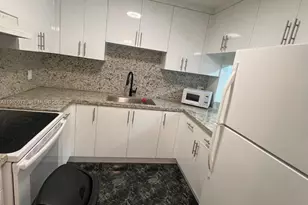 1900 W 68th St, Hialeah, FL 33014 - Photo 15