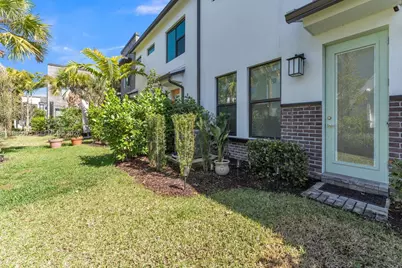 8351 NW 7th Ct, Plantation, FL 33324 - Photo 19