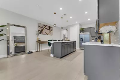 8351 NW 7th Ct, Plantation, FL 33324 - Photo 5