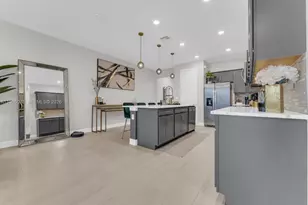 8351 NW 7th Ct, Plantation, FL 33324 - Photo 5