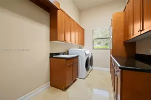 12821 Kapok Ln, Davie, FL 33330 - Photo 29