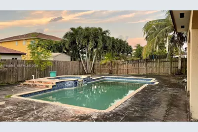 15579 SW 10th Ln, Miami, FL 33194 - Photo 7