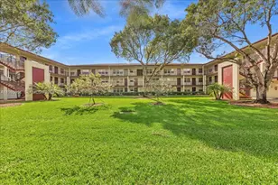 13500 SW 1st St, Pembroke Pines, FL 33027 - Photo 25