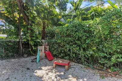 776 NE 74th St #0, Miami, FL 33138 - Photo 35