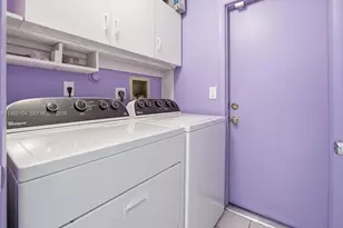 354 Bermuda Springs Dr, Weston, FL 33326 - Photo 19