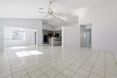 354 Bermuda Springs Dr, Weston, FL 33326 - Photo 11