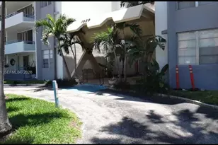 1080 94th St, Bay Harbor Islands, FL 33154 - Photo 21