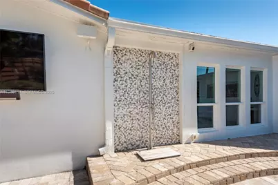 302 N Highland Dr, Hollywood, FL 33021 - Photo 37