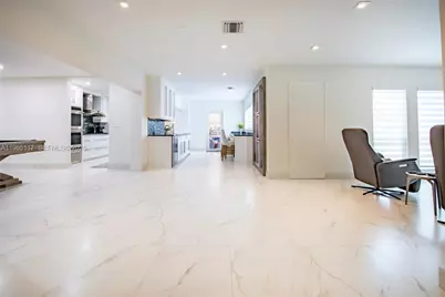 302 N Highland Dr, Hollywood, FL 33021 - Photo 15