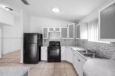 12418 SW 230th St, Miami, FL 33170 - Photo 7