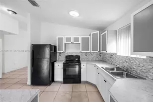 12418 SW 230th St, Miami, FL 33170 - Photo 7