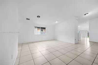 12418 SW 230th St, Miami, FL 33170 - Photo 5