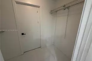 18328 NW 68th Ave, Hialeah, FL 33015 - Photo 11