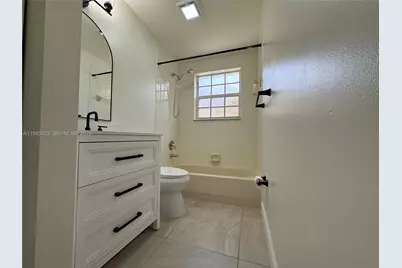 15686 NW 12th Mnr #15686, Pembroke Pines, FL 33028 - Photo 11