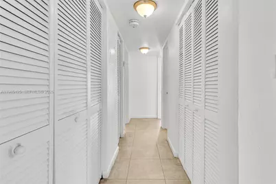 7201 Miami Lakes Dr #B14, Miami Lakes, FL 33014 - Photo 17