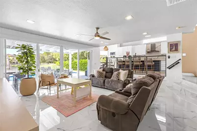 4904 SW 166th Ave, Miramar, FL 33027 - Photo 9