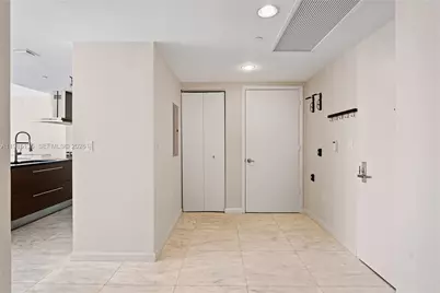 495 Brickell Ave #3904, Miami, FL 33131 - Photo 7