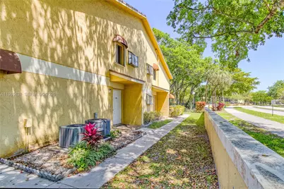 3095 N Oakland Forest Dr #104, Oakland Park, FL 33309 - Photo 23