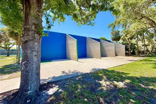 3095 N Oakland Forest Dr, Oakland Park, FL 33309 - Photo 27