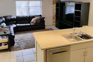 5920 York Ln, Davie, FL 33331 - Photo 9