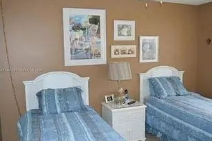 5920 York Ln, Davie, FL 33331 - Photo 11