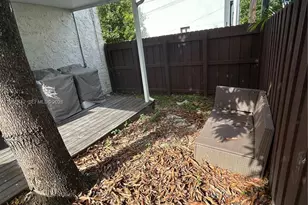 551 NW 41st St, Miami, FL 33127 - Photo 9