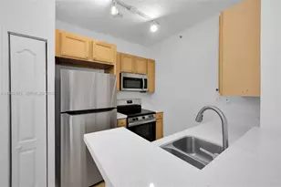 6001 SW 70th St, South Miami, FL 33143 - Photo 5