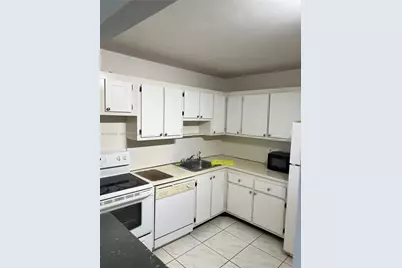 16950 W Dixie Hwy #A-529, North Miami Beach, FL 33160 - Photo 3