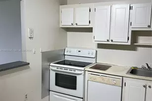 16950 W Dixie Hwy, North Miami Beach, FL 33160 - Photo 7
