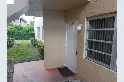 10040 Twin Lakes Dr #37-A, Coral Springs, FL 33071 - Photo 3