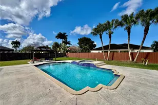 20449 SW 328th St, Homestead, FL 33030 - Photo 17