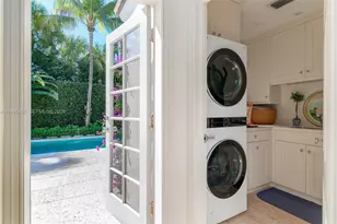 74 Gomez Rd, Jupiter Island, FL 33455 - Photo 23