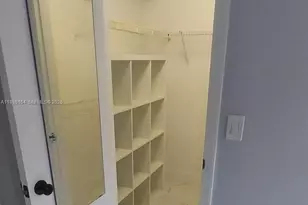 731 Vista Isles Dr, Sunrise, FL 33325 - Photo 9