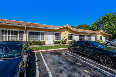 3916 SW 48th Ave, Pembroke Park, FL 33023 - Photo 3