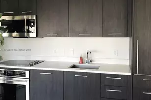 55 SW 9th St, Miami, FL 33130 - Photo 7