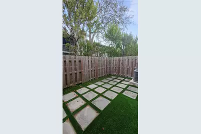 325 NE 208th Ter, Miami, FL 33179 - Photo 3