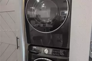 325 NE 208th Terrace, Miami, FL 33179 - Photo 25