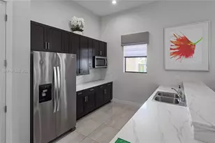 325 NE 208th Terrace, Miami, FL 33179 - Photo 33